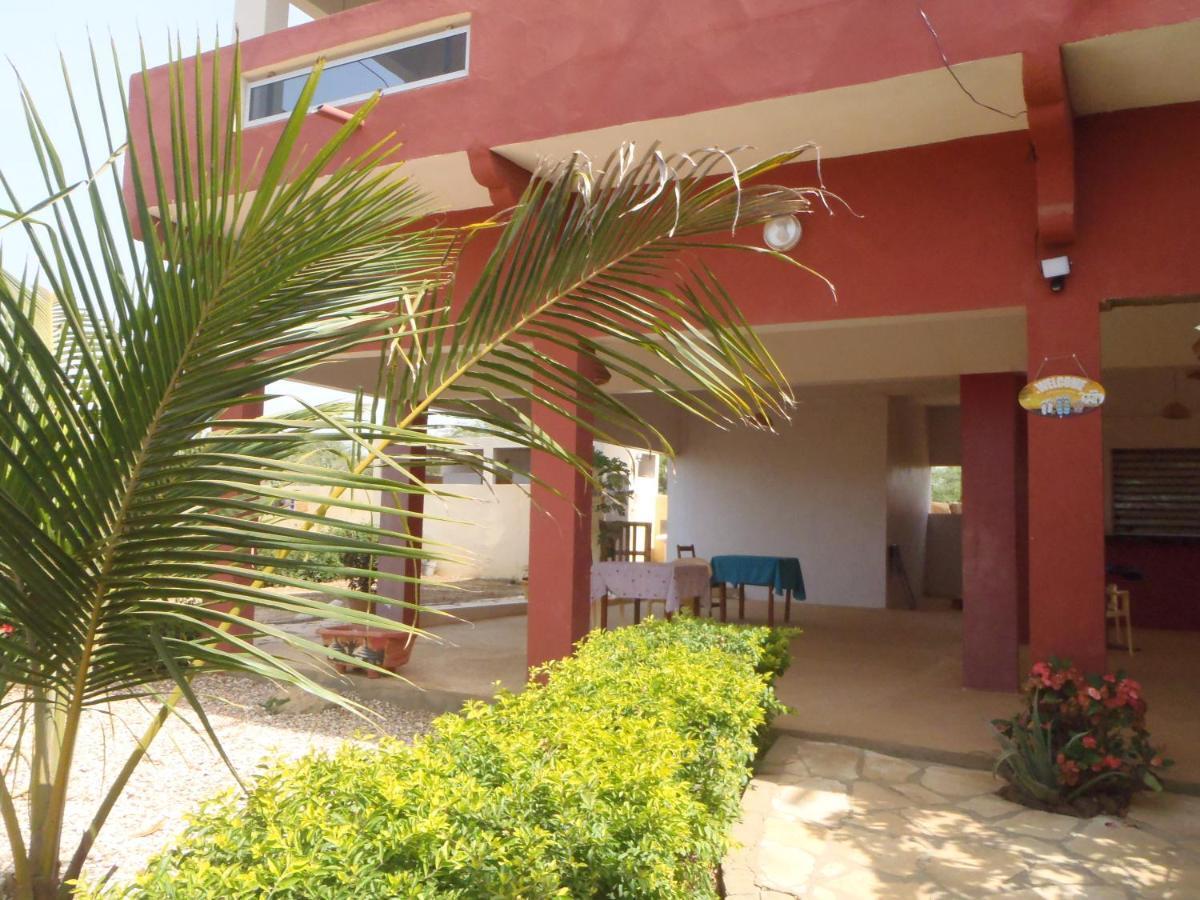 Hotel Chez Medzo Et Patou Popenguine Exterior foto